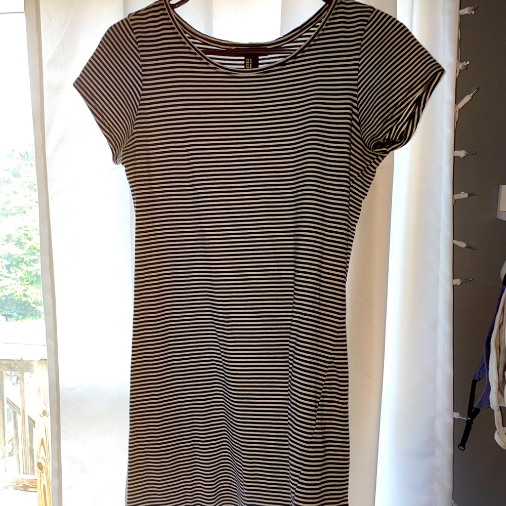 F21 tee shirts dress